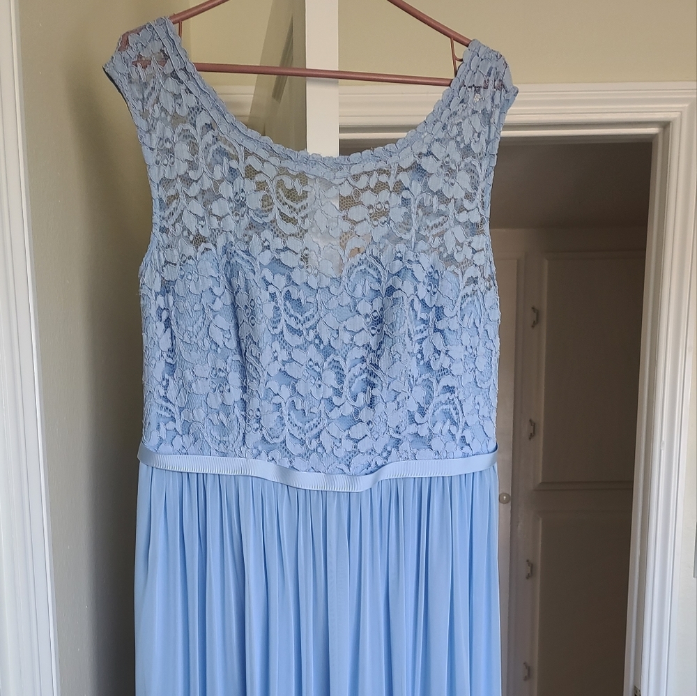 David's bridal dress